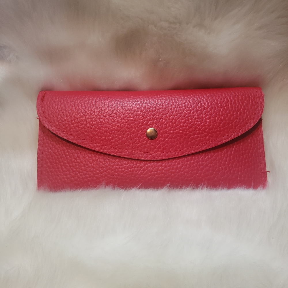 Simple Red Wallet
